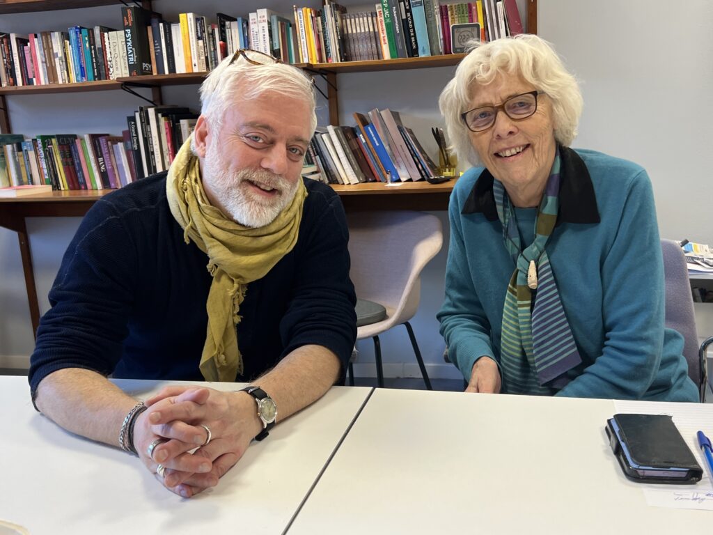 Skrivegruppe for pårørende: Her opstår værdighed