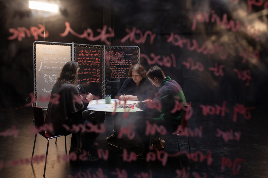 ’Giv os en chance’ - ny film om fem unge i skriveforløb